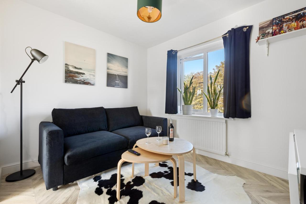 Tranquil 1 Bed Flat In East Apartament *
